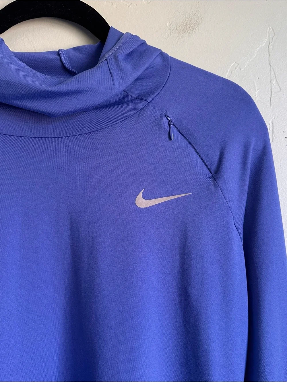 Nike Women's Dri-Fit Element Running Hoodie Activewear Top Blue Medium EUC